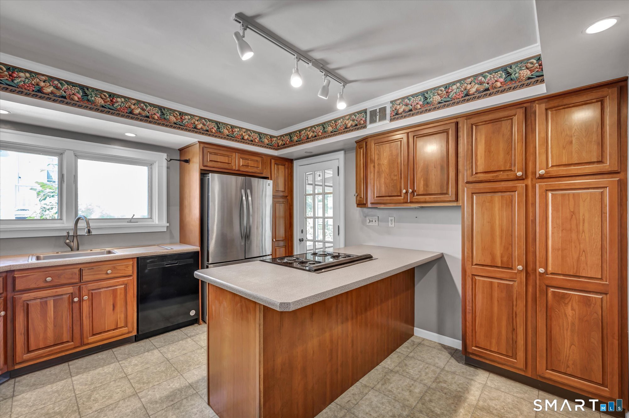 62 Hillcrest Terrace