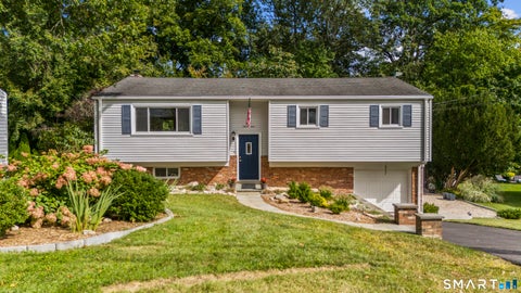 Homes For Sale - 27 Amherst Place<br/> Stamford, CT 06902
