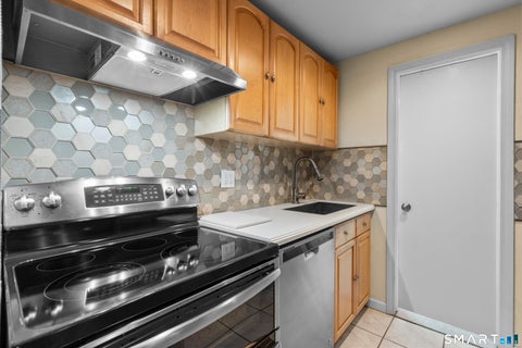 Tiny photo for 27 Amherst Place, Stamford, CT 06902 (MLS # 24200557)