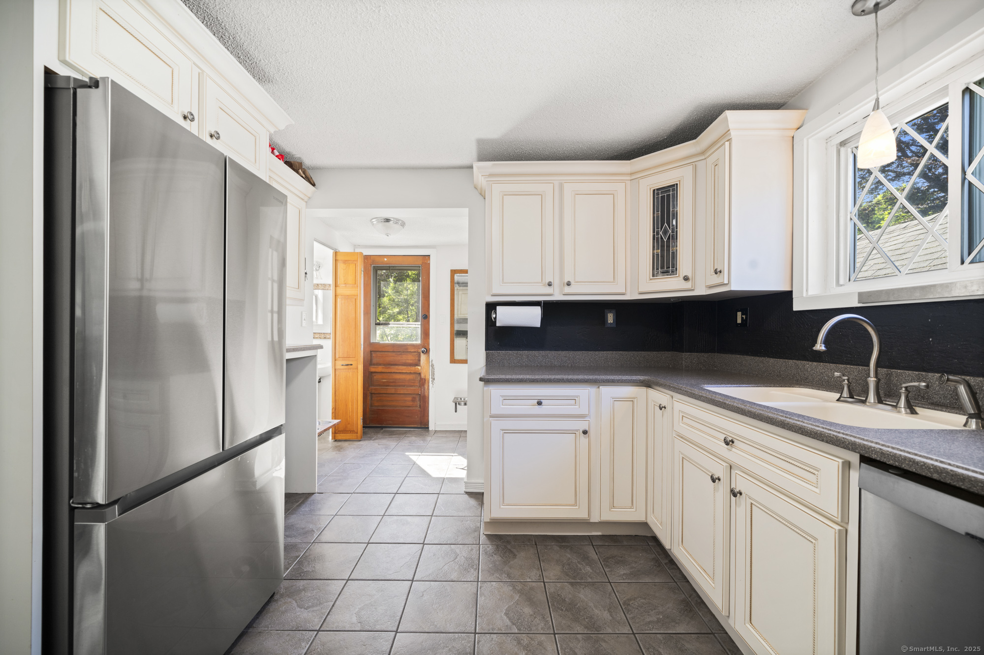 86 Cook Hill Road