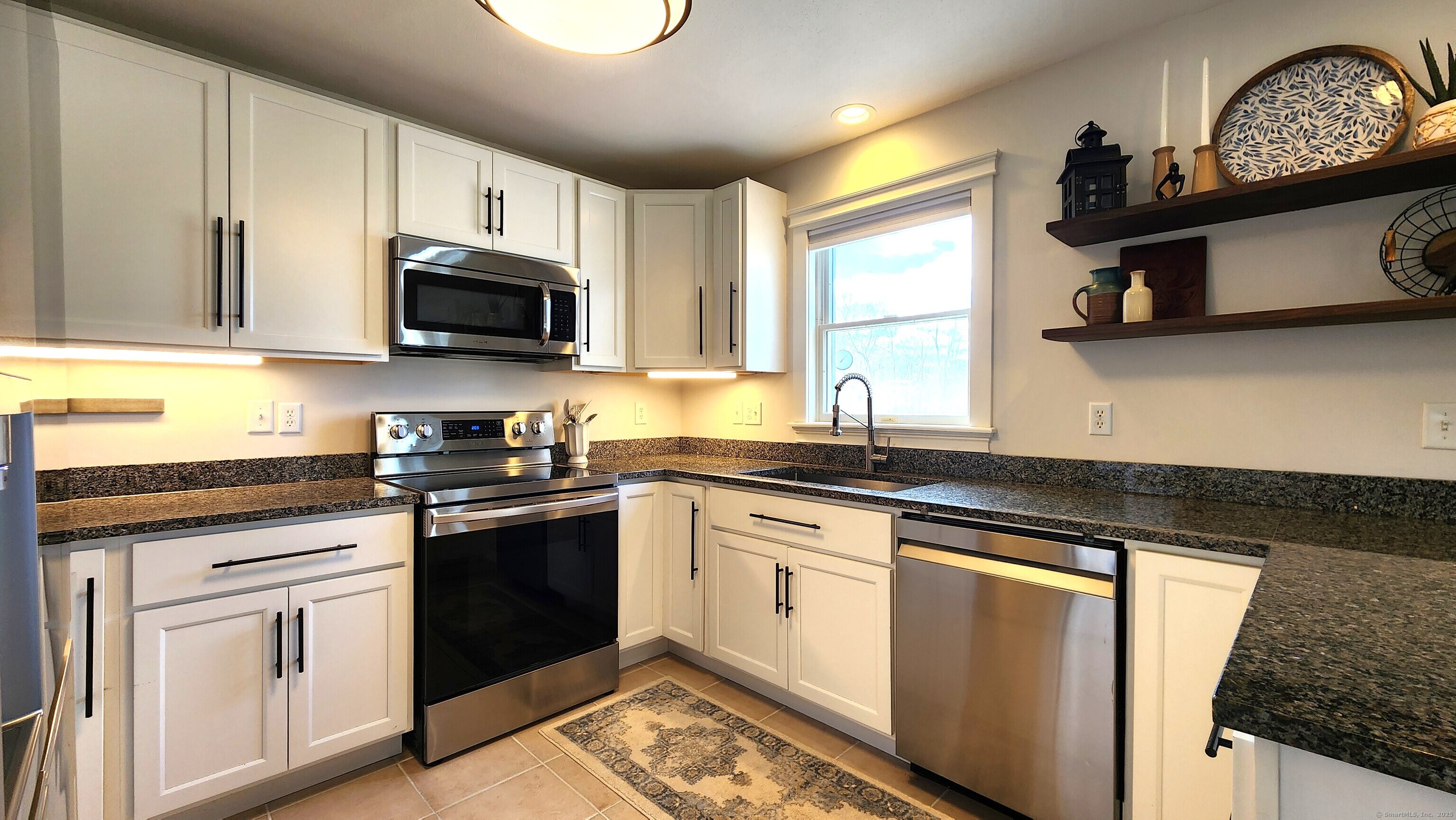 233 Squaw Rock Road, Plainfield, Connecticut image 7