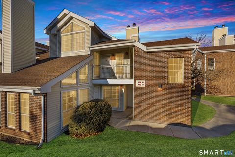 Photo of 118 Carriage Crossing Lane #118, Middletown, CT 06457 (MLS # 24147257)