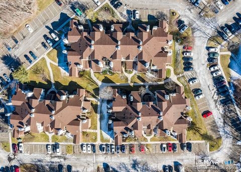 Tiny photo for 118 Carriage Crossing Lane #118, Middletown, CT 06457 (MLS # 24147257)