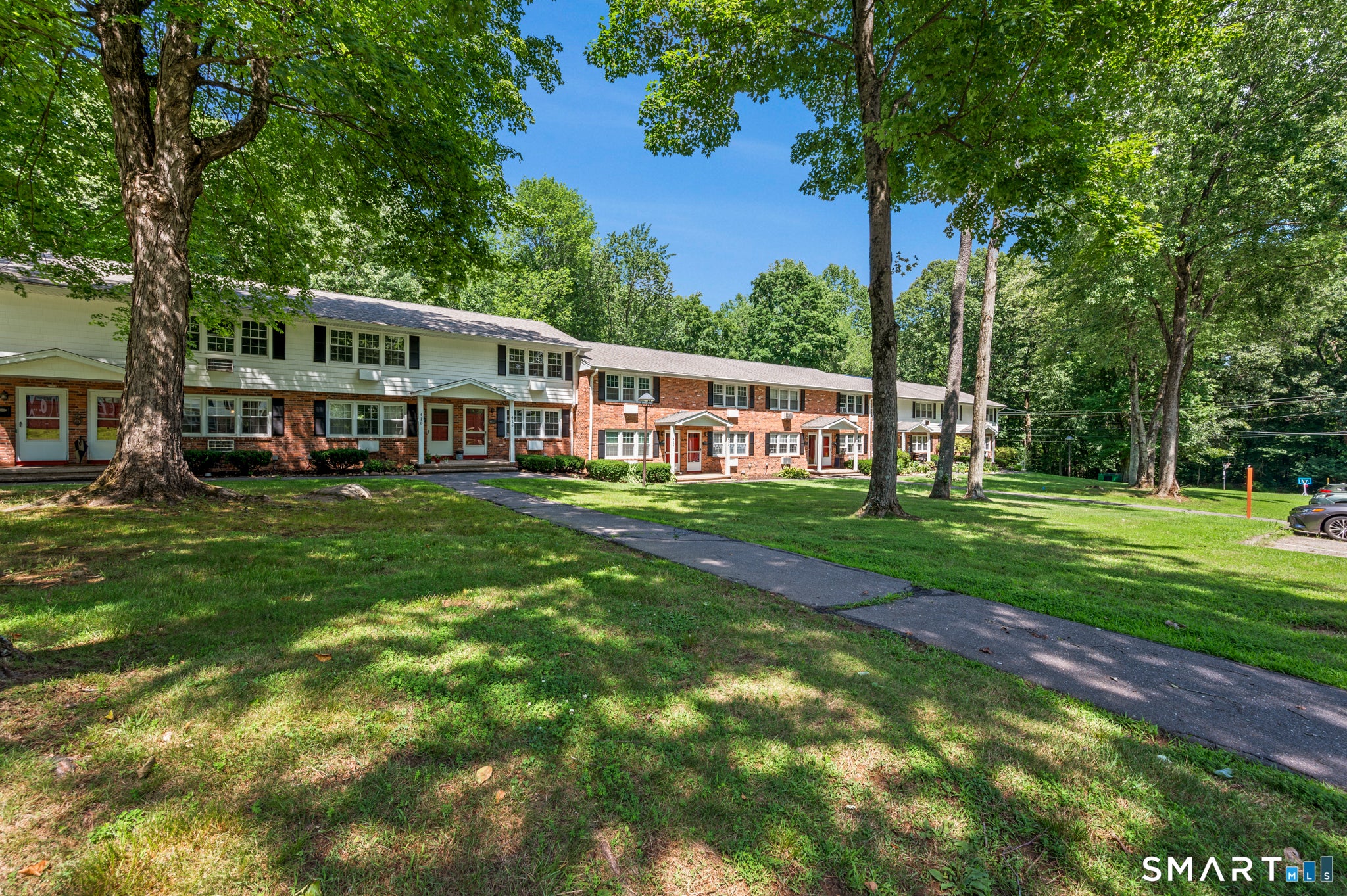 414 Robin Court 414