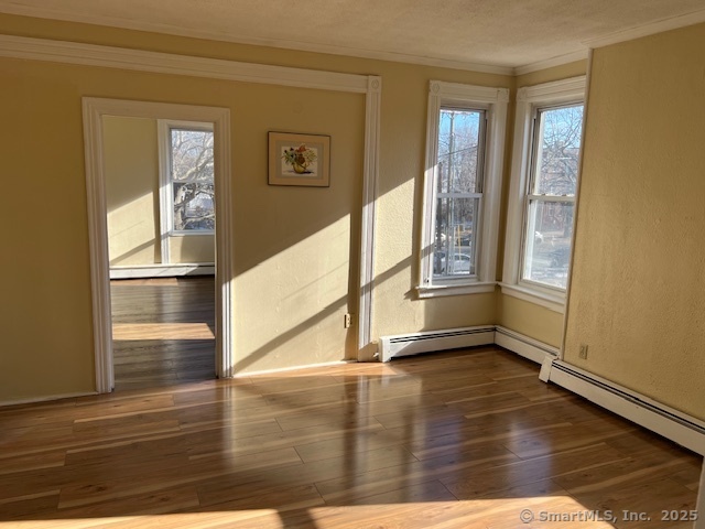 Rental Property at Howard Avenue, New Haven, Connecticut - Bedrooms: 3 
Bathrooms: 1 
Rooms: 6  - $1,600 MO.