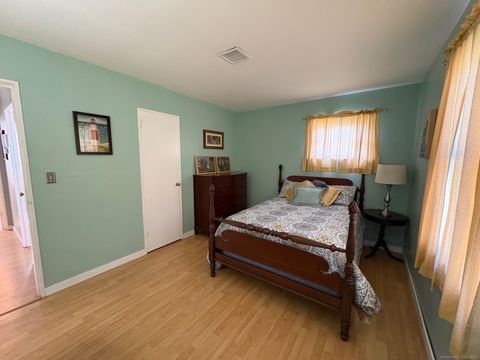 Tiny photo for 26 Apple Street, Wallingford, CT 06492 (MLS # 24134367)