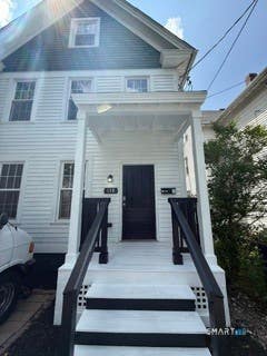 Photo of 138 Greenwich Avenue, New Haven, CT 06519 (MLS # 24197993)