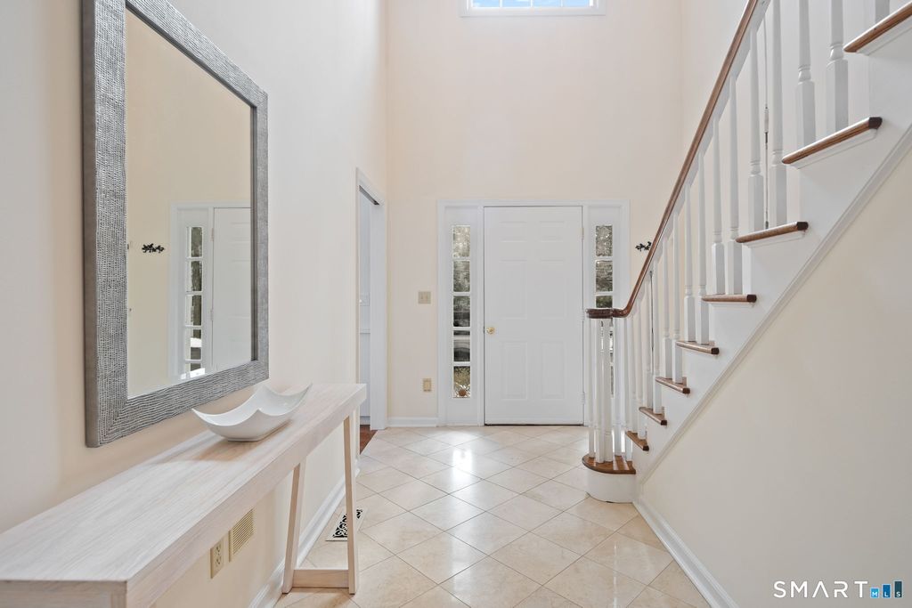 Photo of 15 Old Stamford Road #D, New Canaan, CT 06840 (MLS # 24145905)