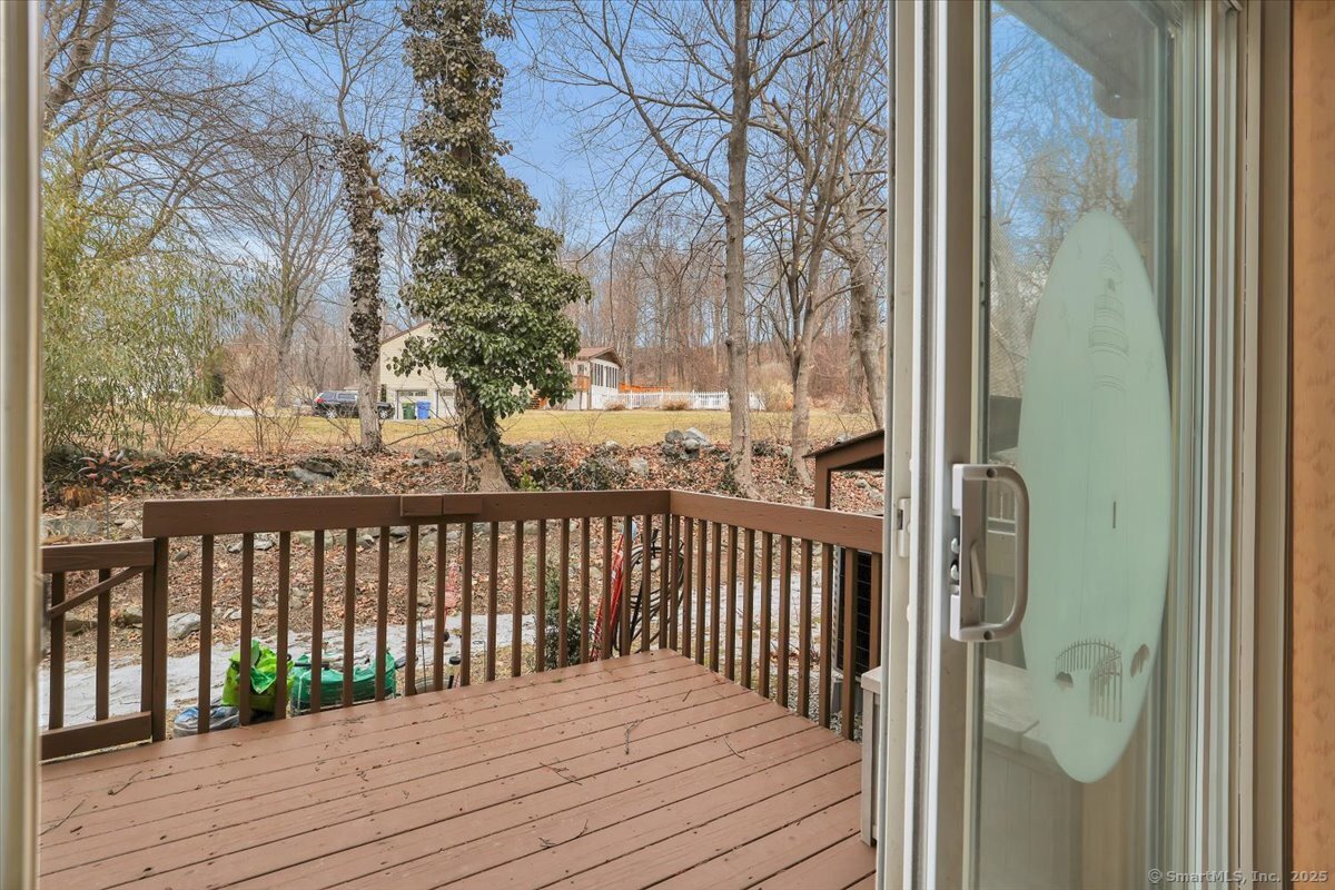 827 Oronoke Road #APT 2-11, Waterbury, Connecticut image 18