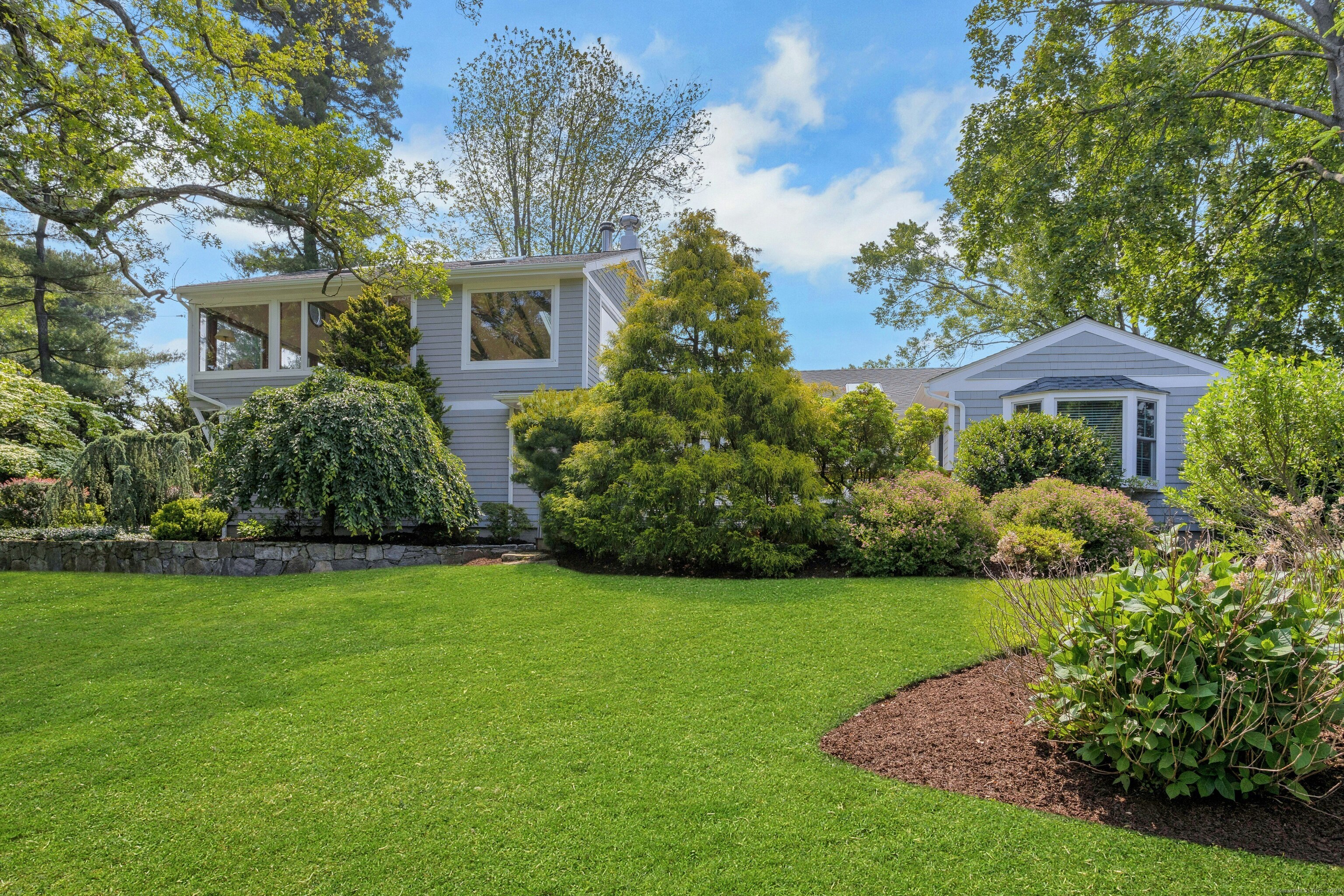 12 Harbor Road