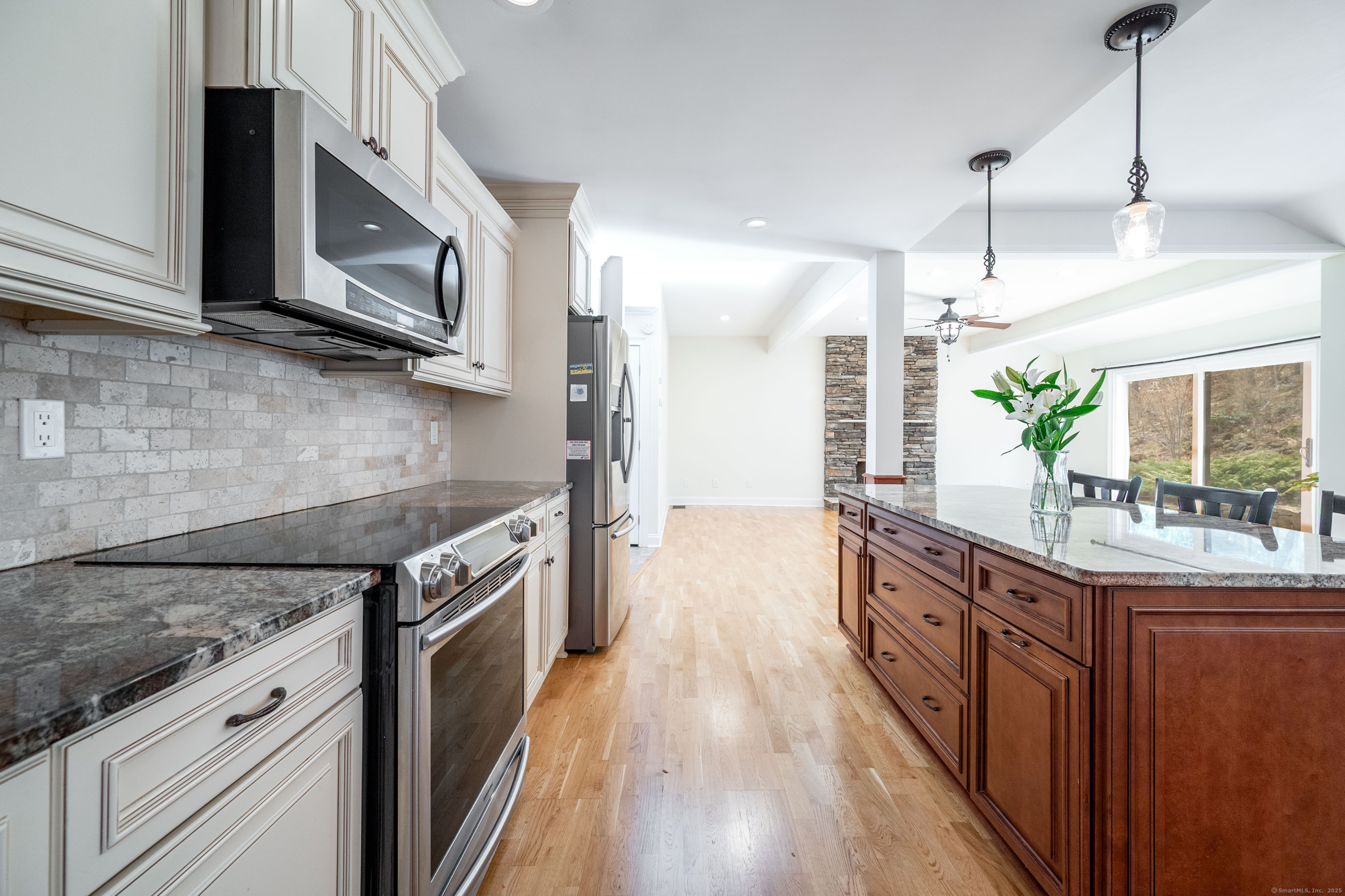 1018 Heritage Village #B, Southbury, Connecticut image 6