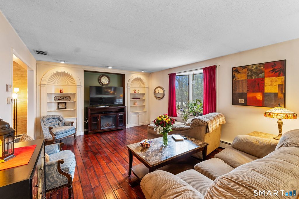 Photo of 19 Perkins Drive, Wallingford, CT 06492 (MLS # 24156747)