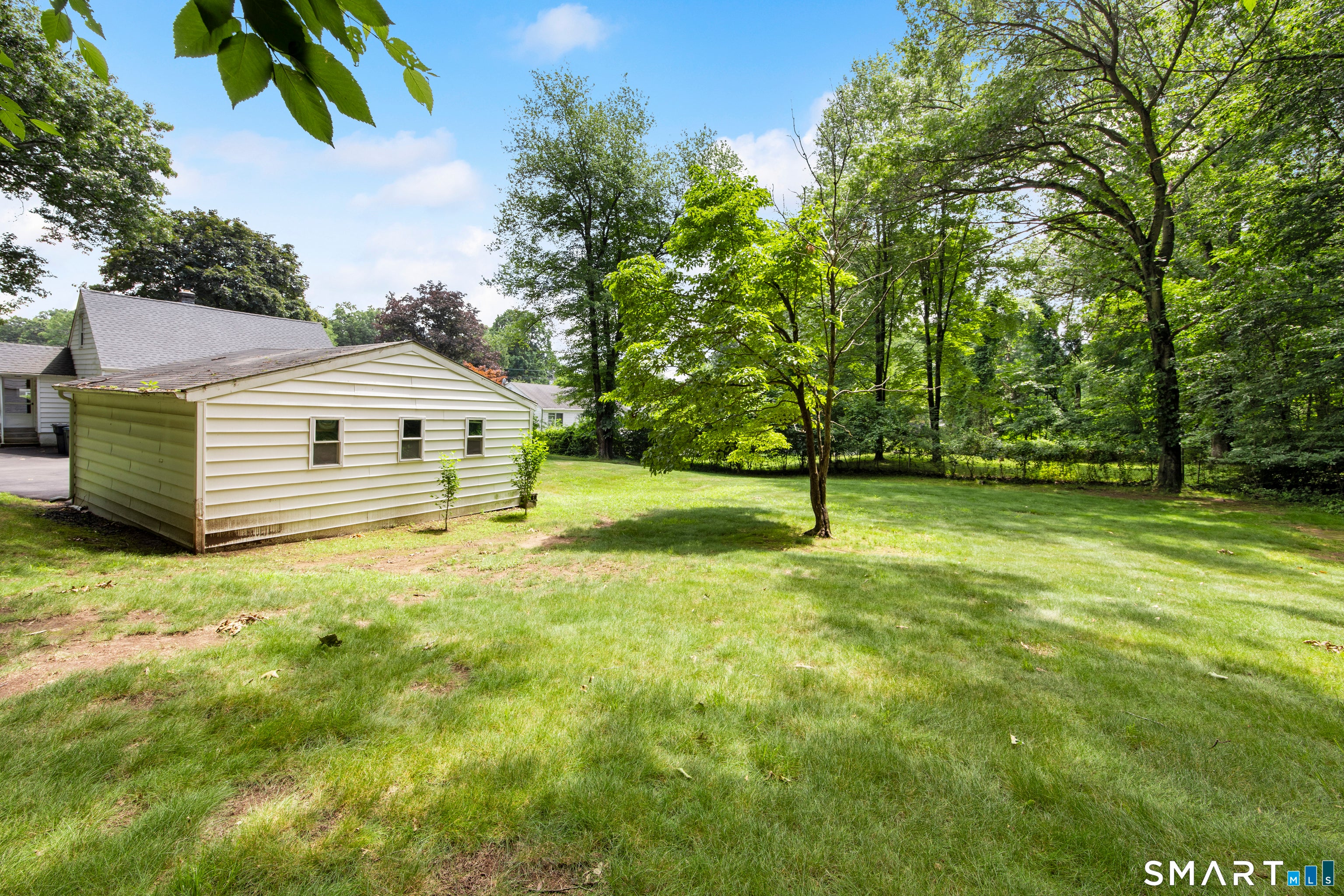 1105 Peck Lane