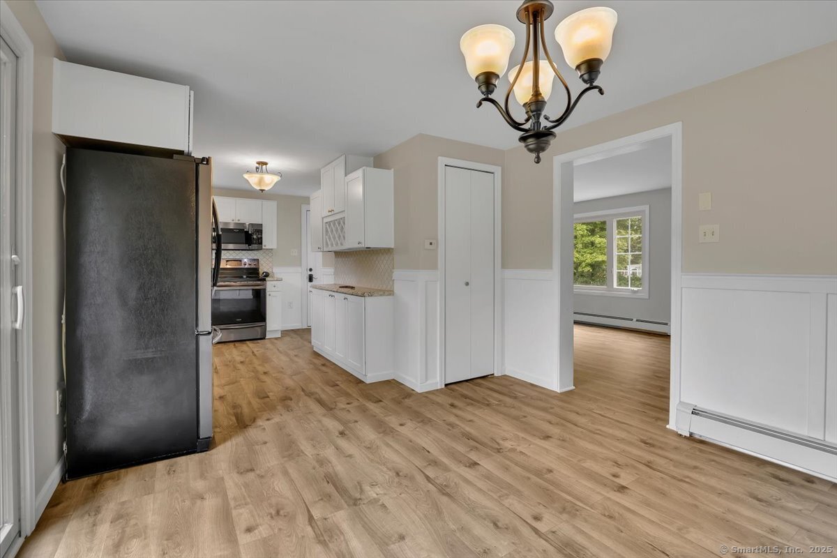 Colchester, Connecticut 06415, United States, 3 Bedrooms Bedrooms, ,1 BathroomBathrooms,Residential,Active,195344