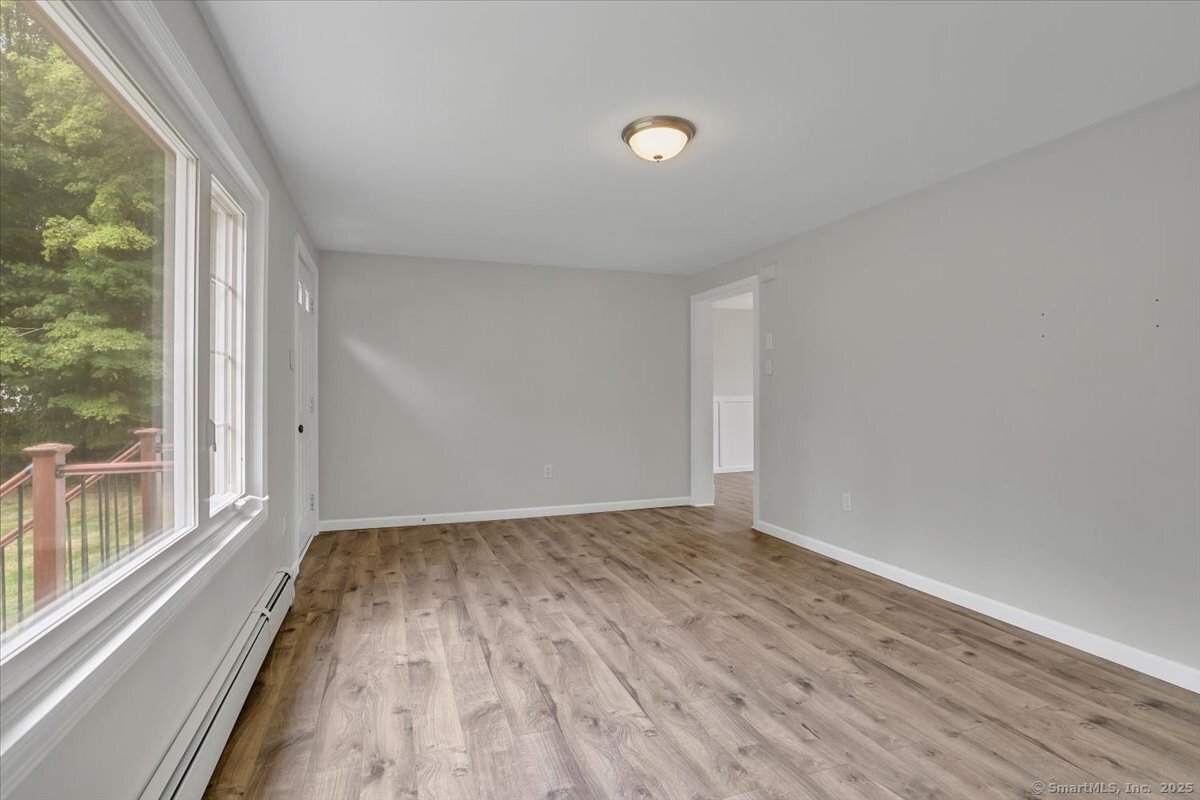 Colchester, Connecticut 06415, United States, 3 Bedrooms Bedrooms, ,1 BathroomBathrooms,Residential,Active,195344