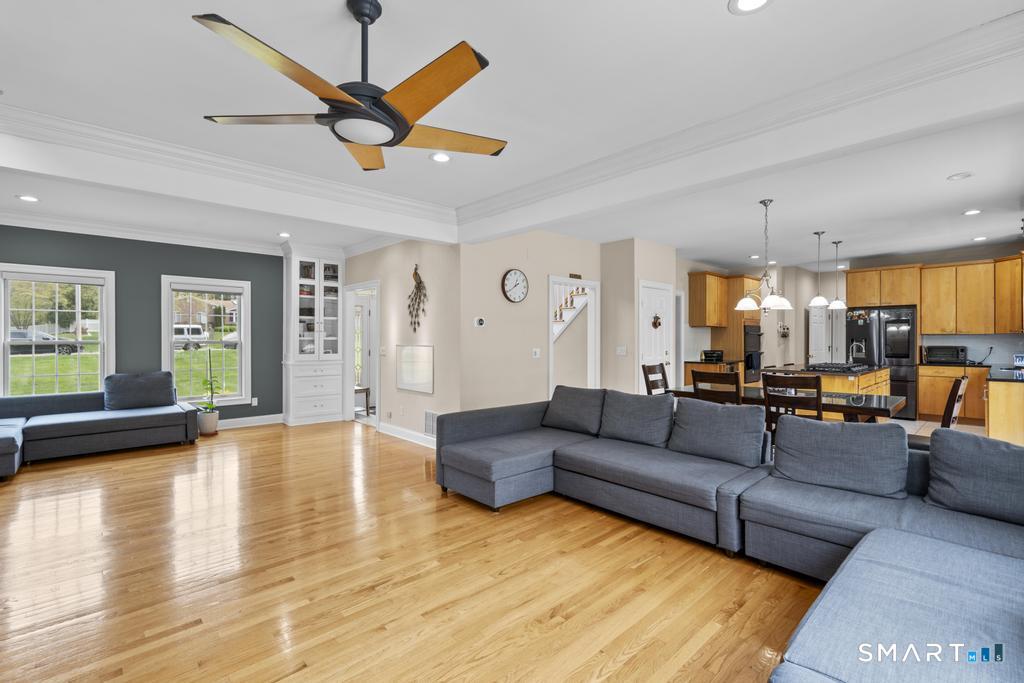 78 Glenmeadow Drive