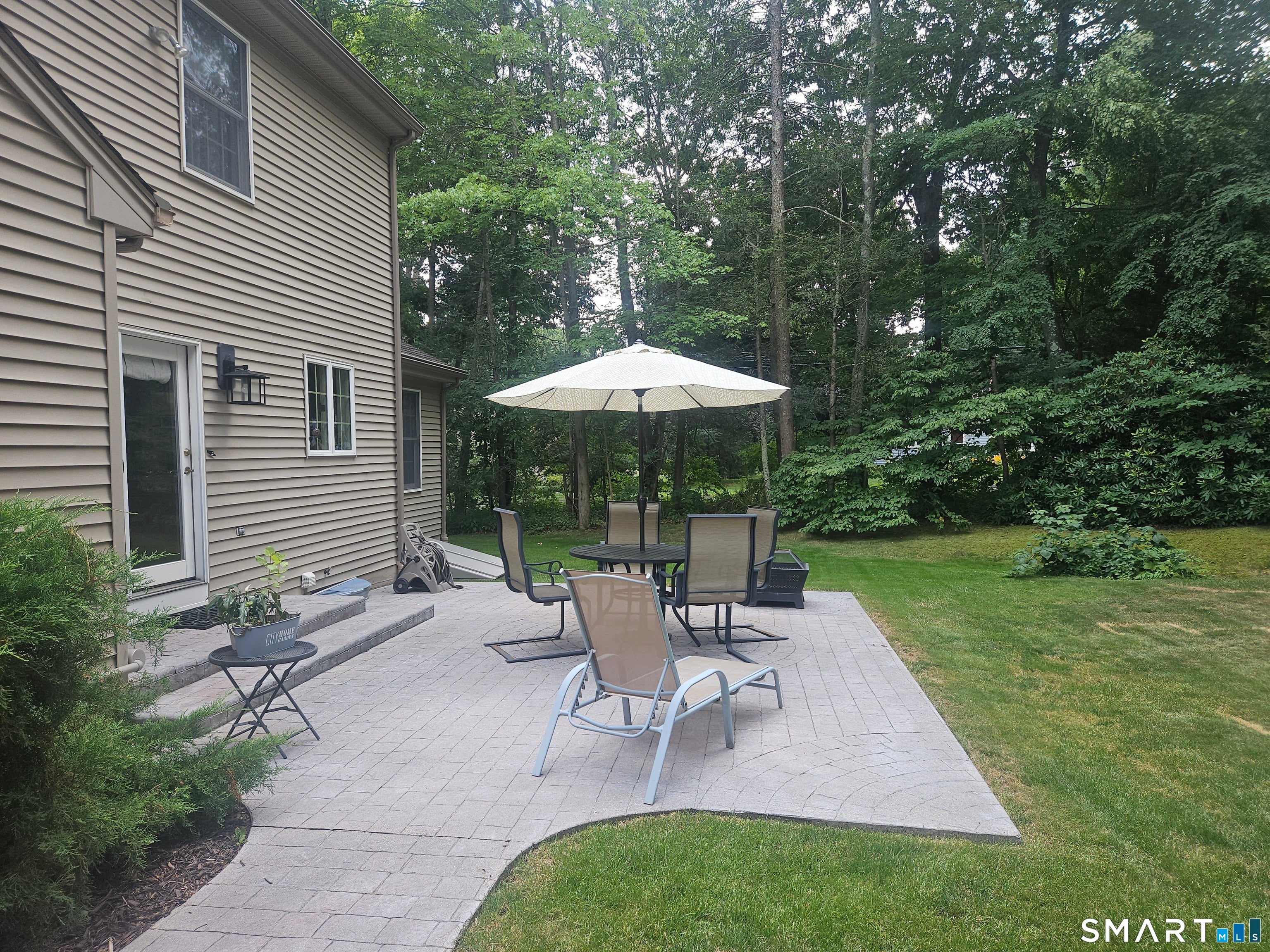 9 Woodberry Hill Drive