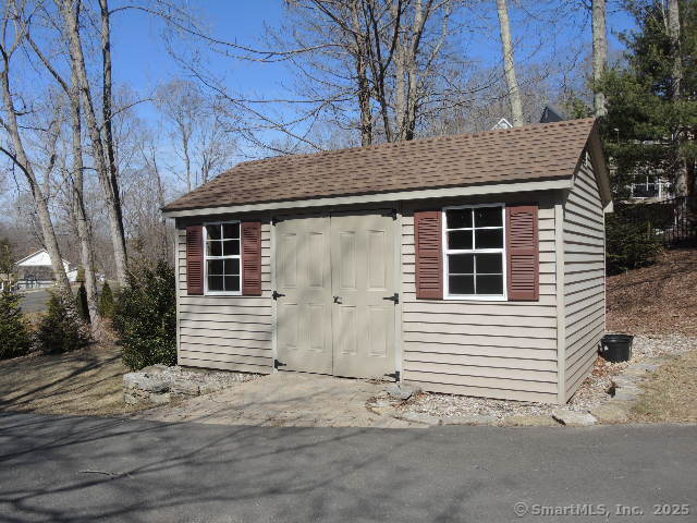 21 Amanda Drive, Manchester, Connecticut image 3