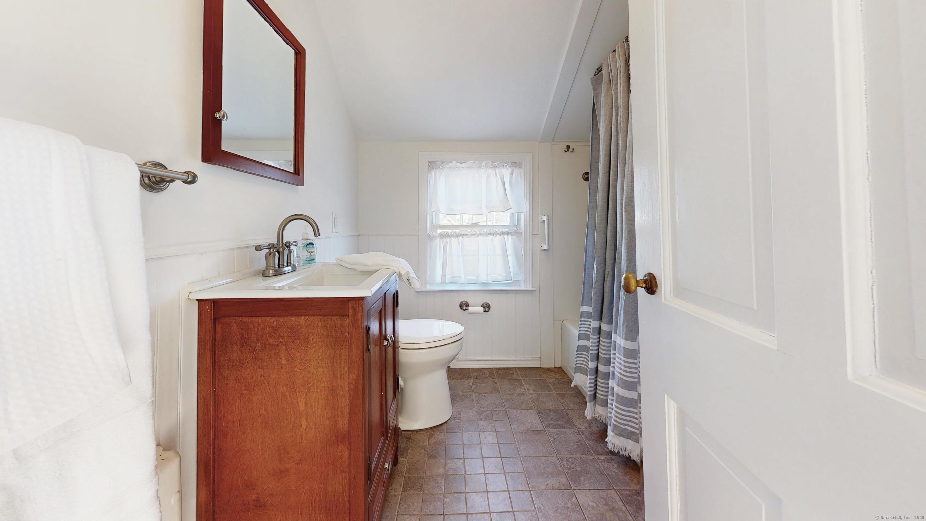 114 Colonial Boulevard, West Haven, Connecticut image 23