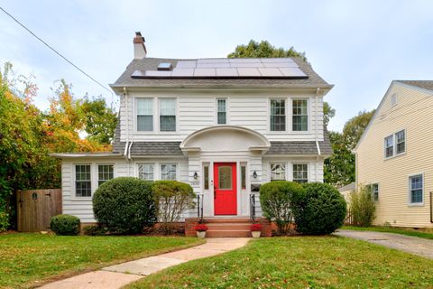 Photo of 1830 Ella T Grasso Boulevard, New Haven, CT 06511 (MLS # 24132352)