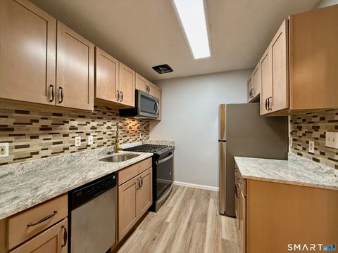 Photo of 570 Whitney Avenue #L3, New Haven, CT 06511 (MLS # 24167200)