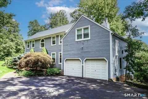 Homes For Sale - 20 Dick Finn Road<br/> New Fairfield, CT 06812