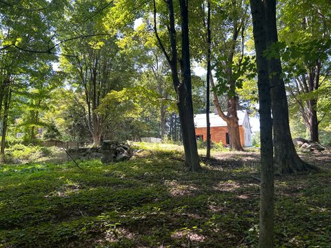 A home in Killingworth