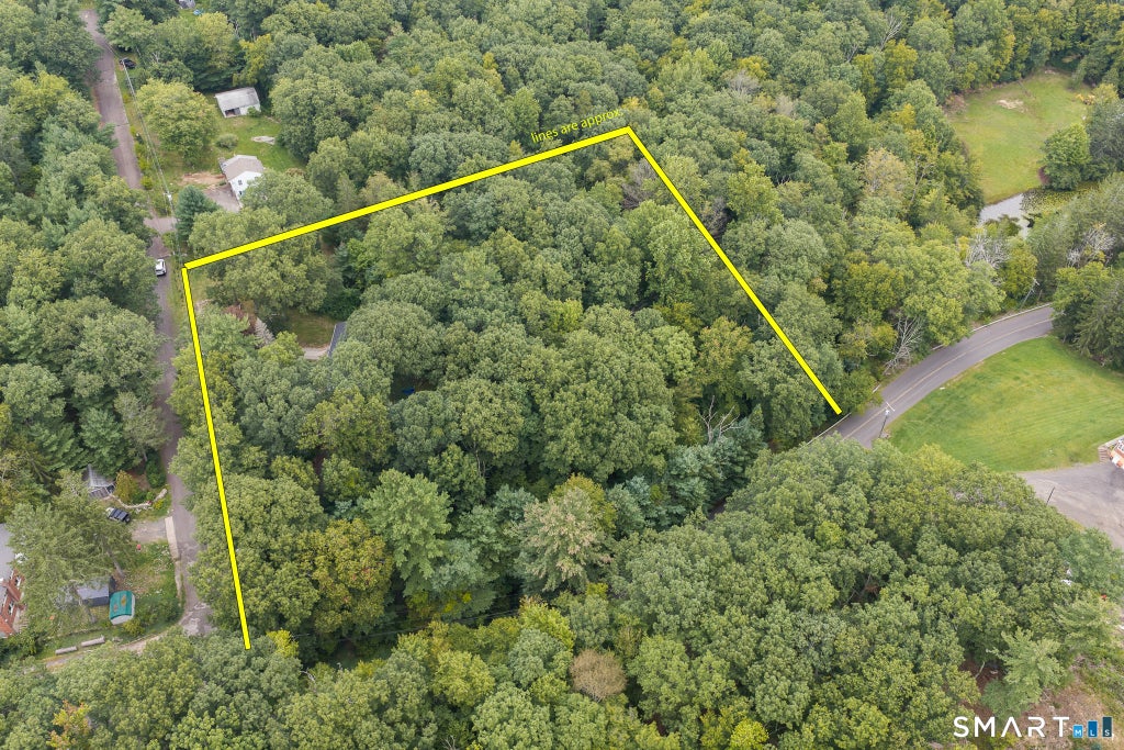 Photo of 26 Geromin Drive, Haddam, CT 06441 (MLS # 24208135)
