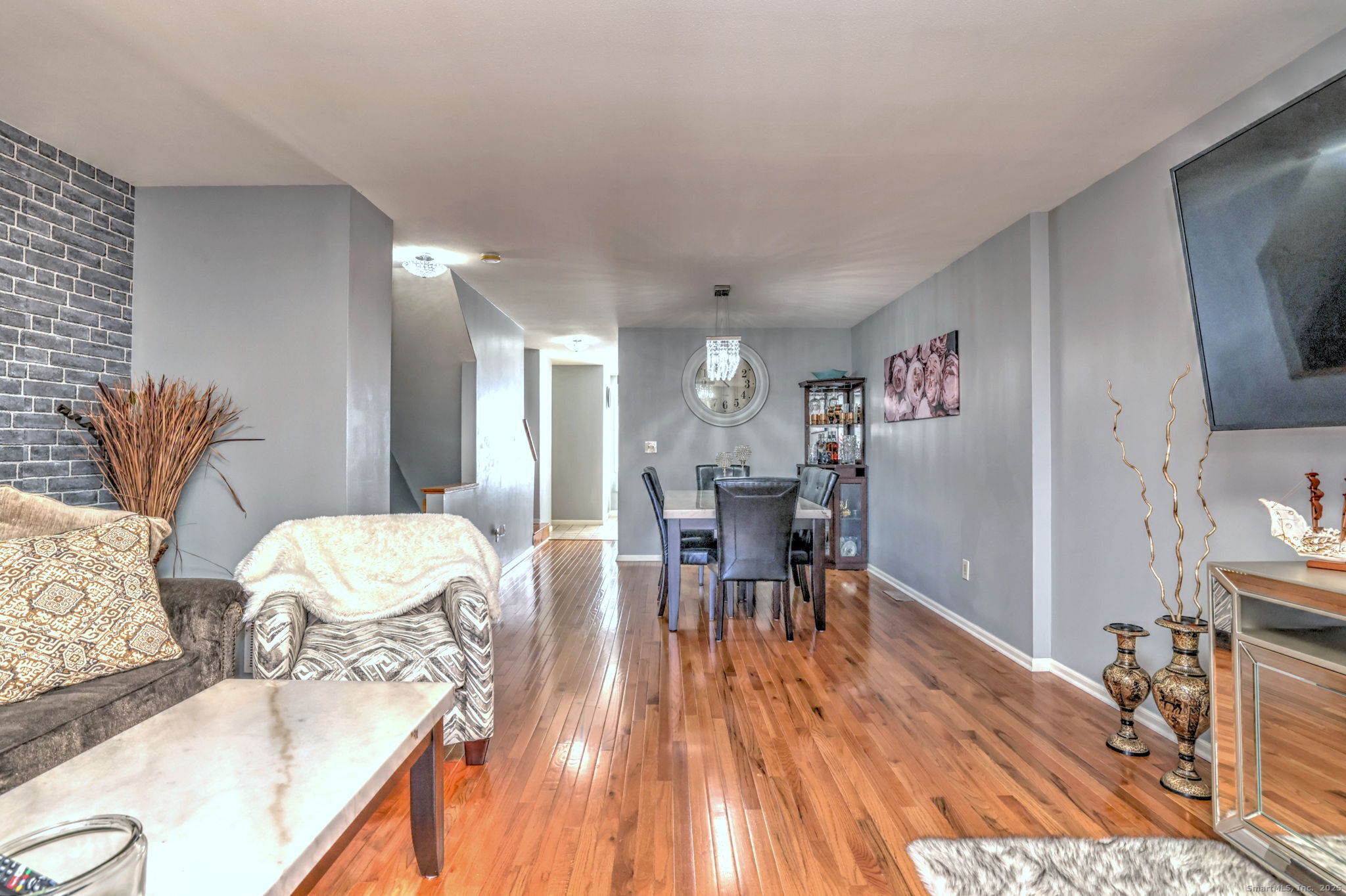 2838 Whitney Avenue APT 2