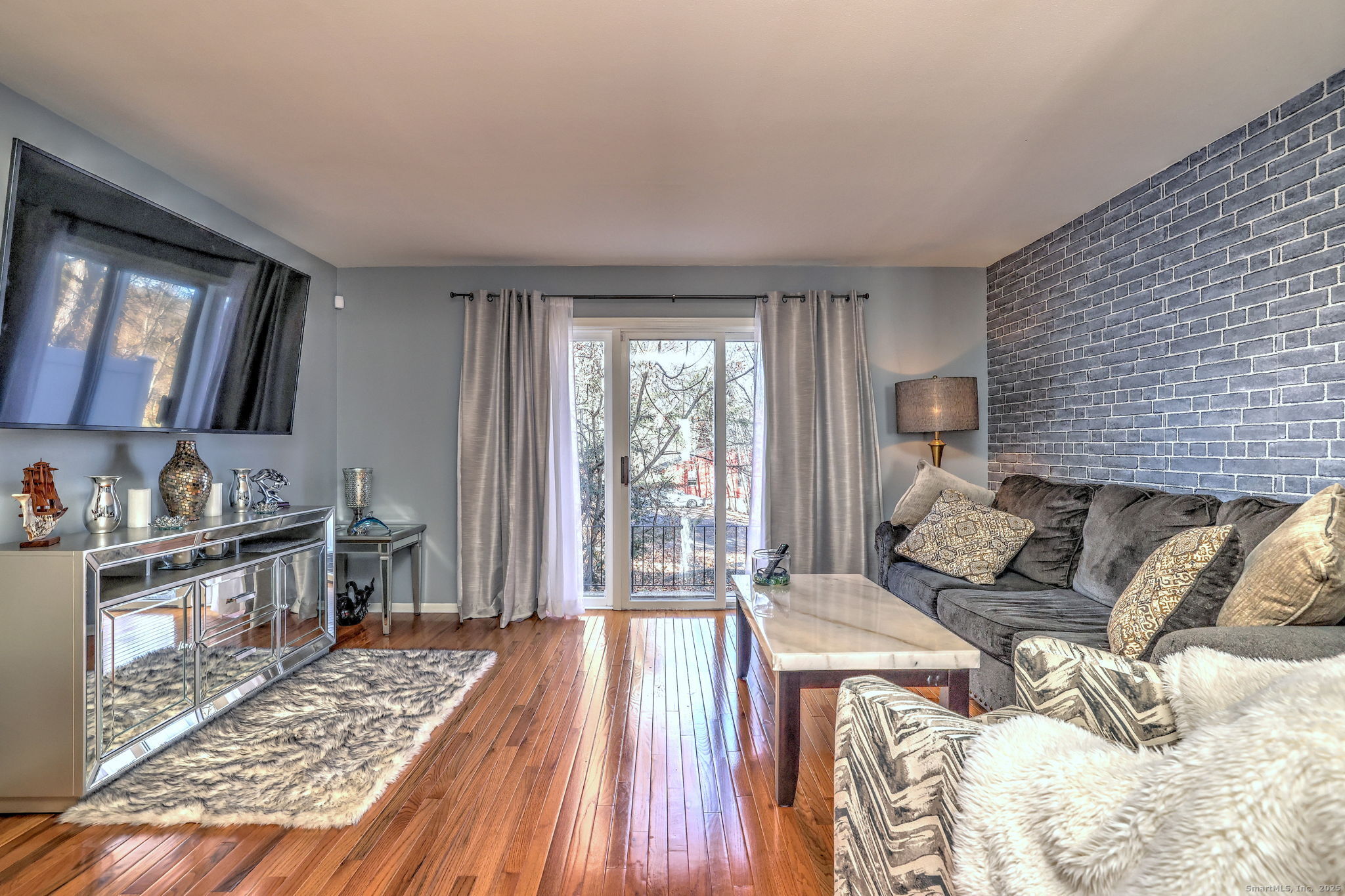 2838 Whitney Avenue APT 2