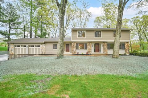 31 Andreis Trail South Windsor CT 06074