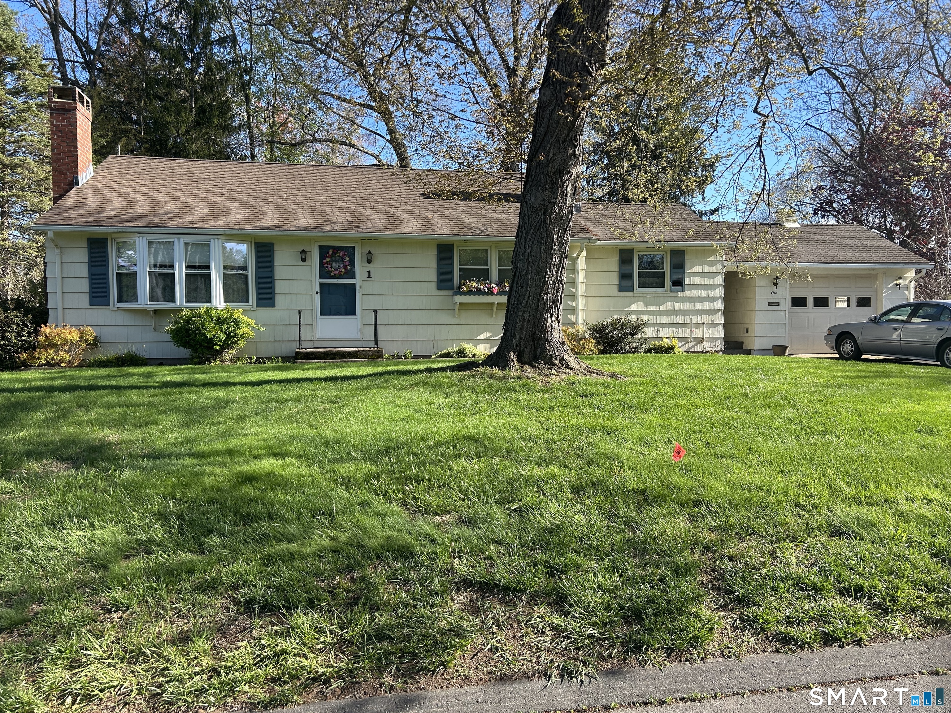 1 Hillcrest Road