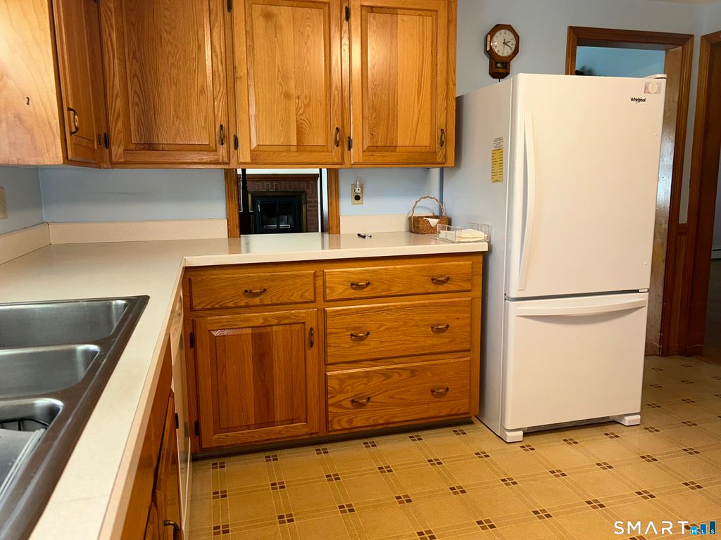 Photo of 1 Hillcrest Road, Enfield, CT 06082 (MLS # 24171437)