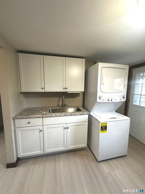 Tiny photo for 6 Erin Street, Middletown, CT 06457 (MLS # 24150874)