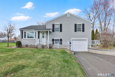 25 Montano Road Enfield CT 06082