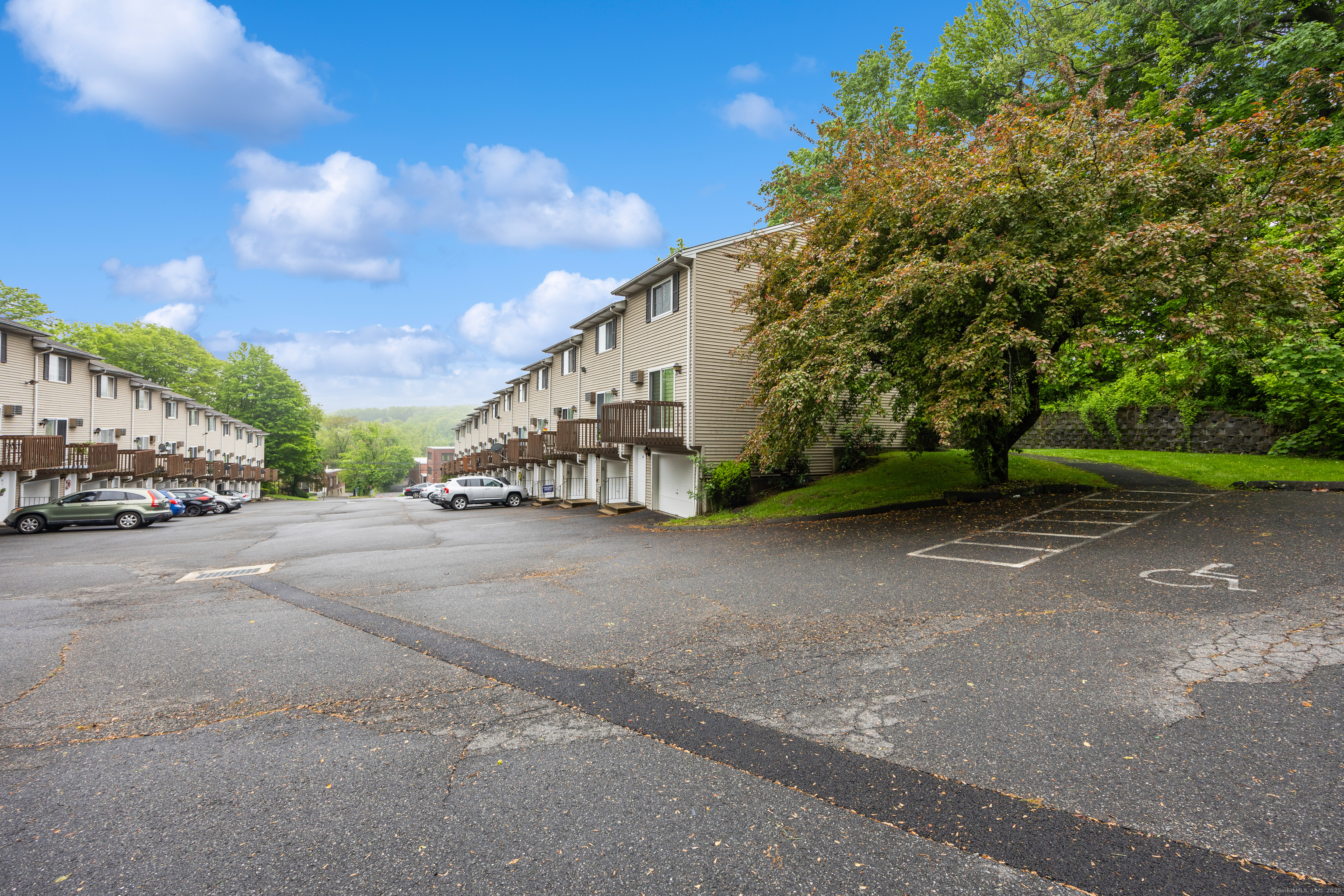 3199 E Main Street #7, Waterbury, Connecticut image 25