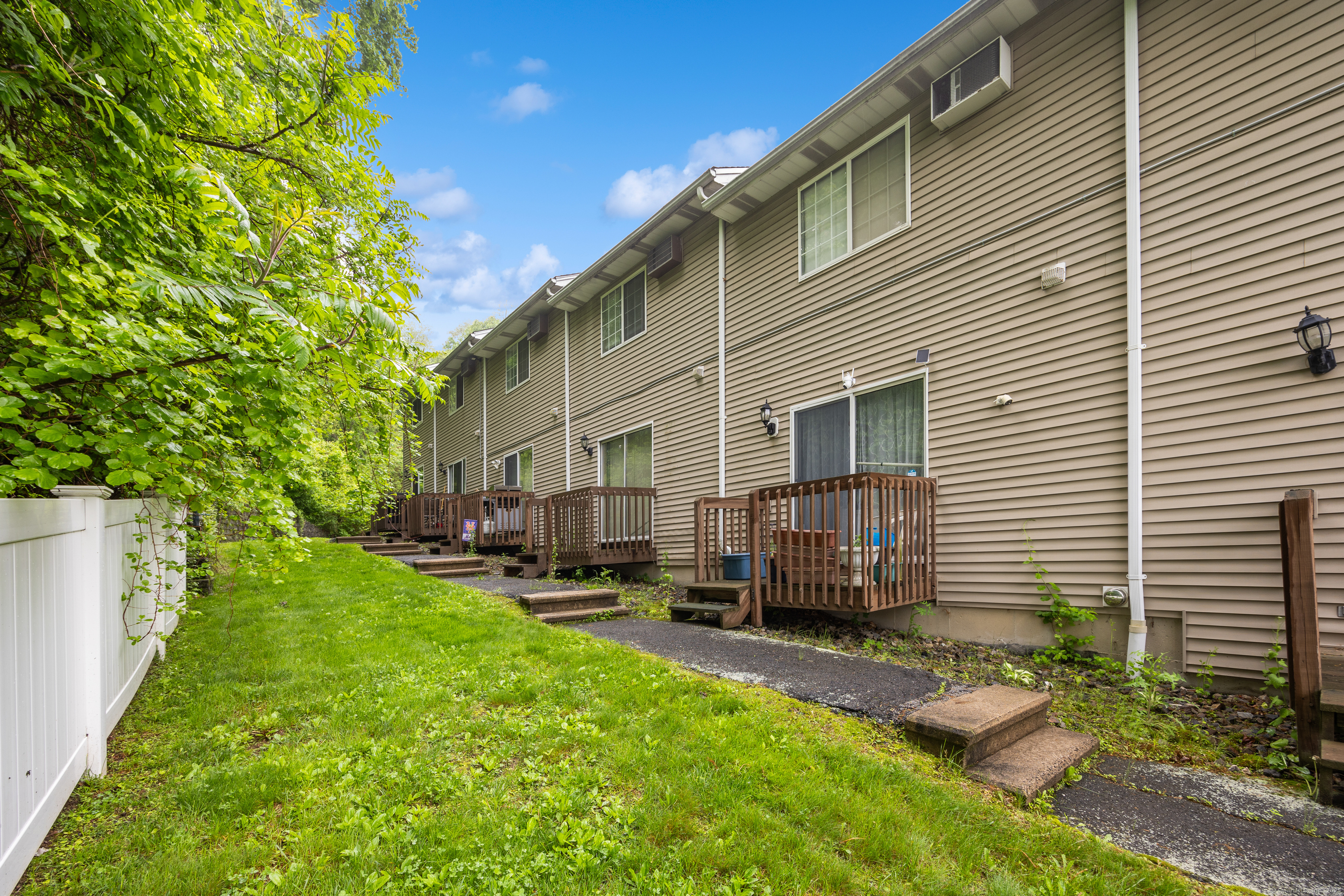 3199 E Main Street #7, Waterbury, Connecticut image 20