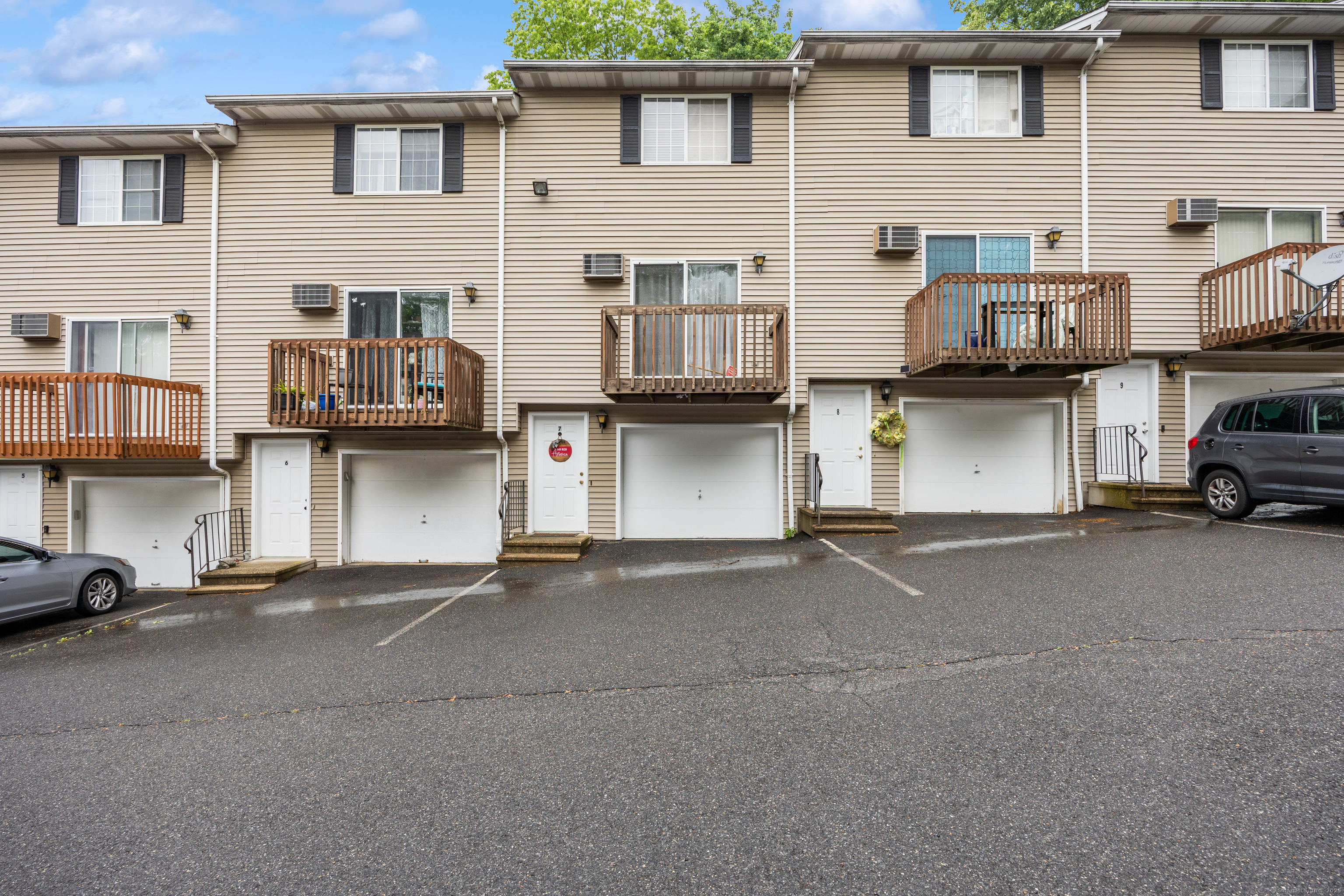 3199 East Main Street 7