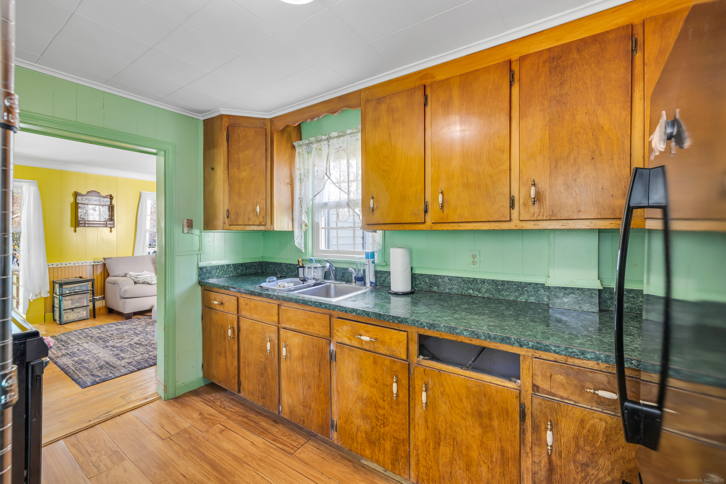 52 Wickett Street, New Hartford, Connecticut image 9