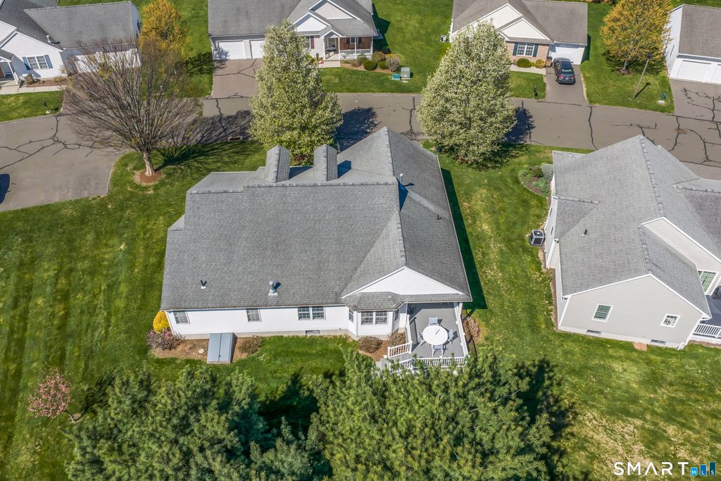 Photo of 14 Oakview Place #14, Vernon, CT 06066 (MLS # 24169576)