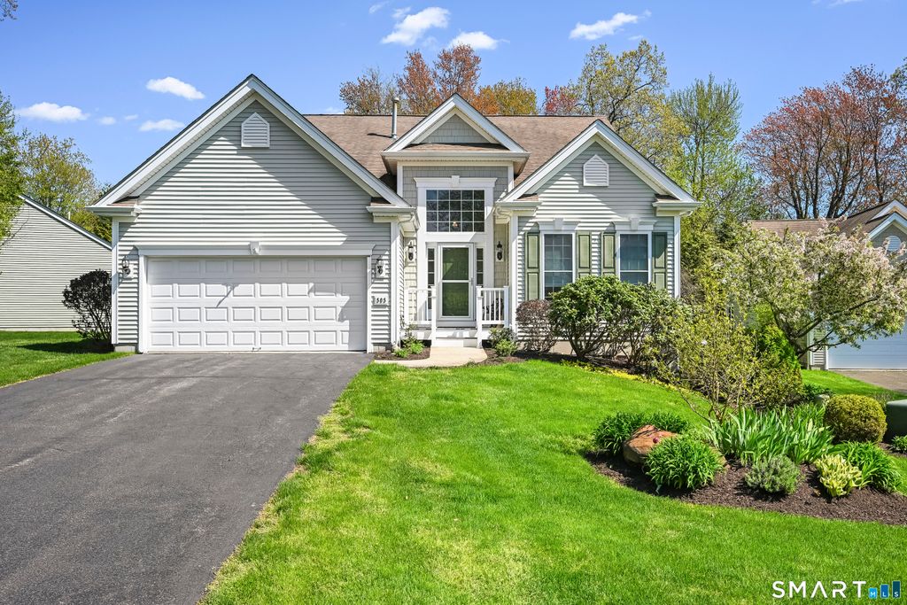 Photo of 505 Traditions Court S #505, Oxford, CT 06478 (MLS # 24174234)