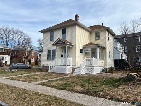 Photo of 16 Goodsell Street, West Hartford, CT 06110 (MLS # 24145986)