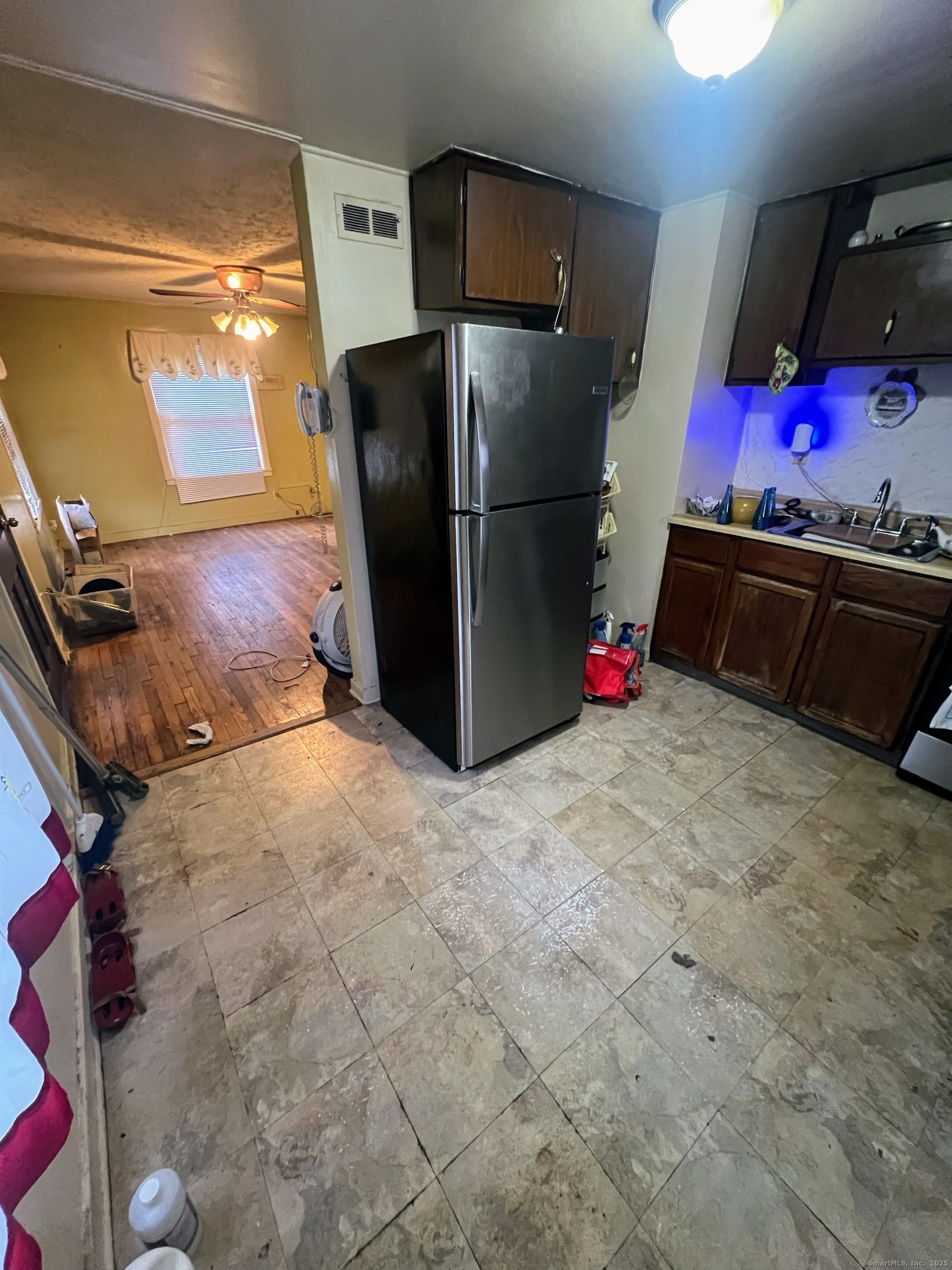 81 Rock Creek Road, New Haven, Connecticut image 5