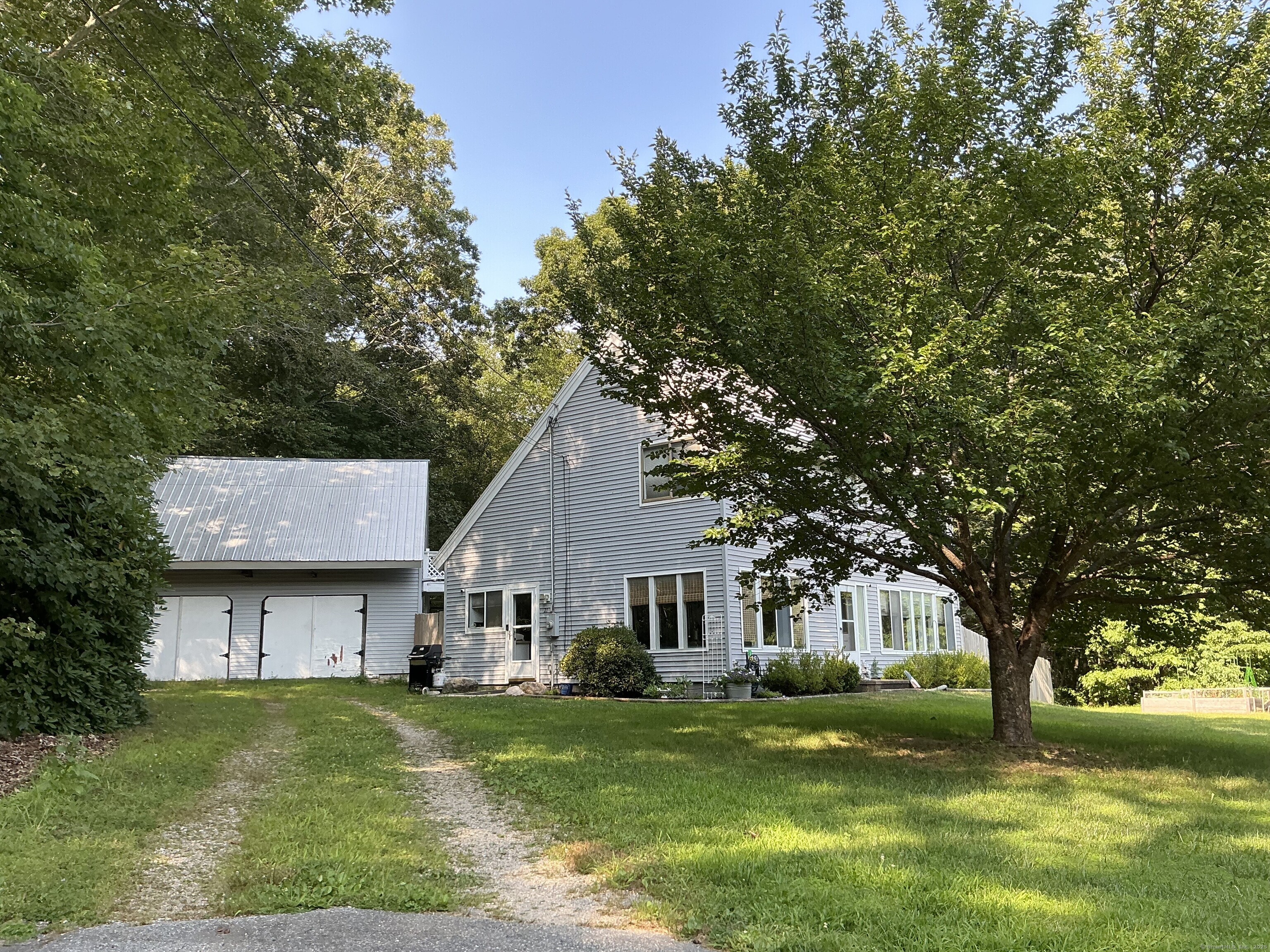 21 Willow Drive
