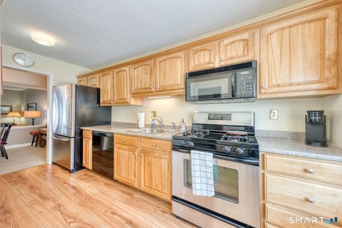 Tiny photo for 128 Farmington Chase Crescent #128, Farmington, CT 06032 (MLS # 24148166)