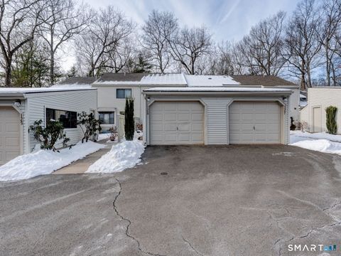 Tiny photo for 128 Farmington Chase Crescent #128, Farmington, CT 06032 (MLS # 24148166)