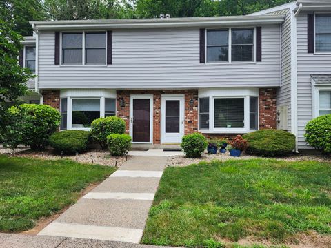 Condo For Sale - 68 Concord Drive #68<br/> Rocky Hill, CT 06067