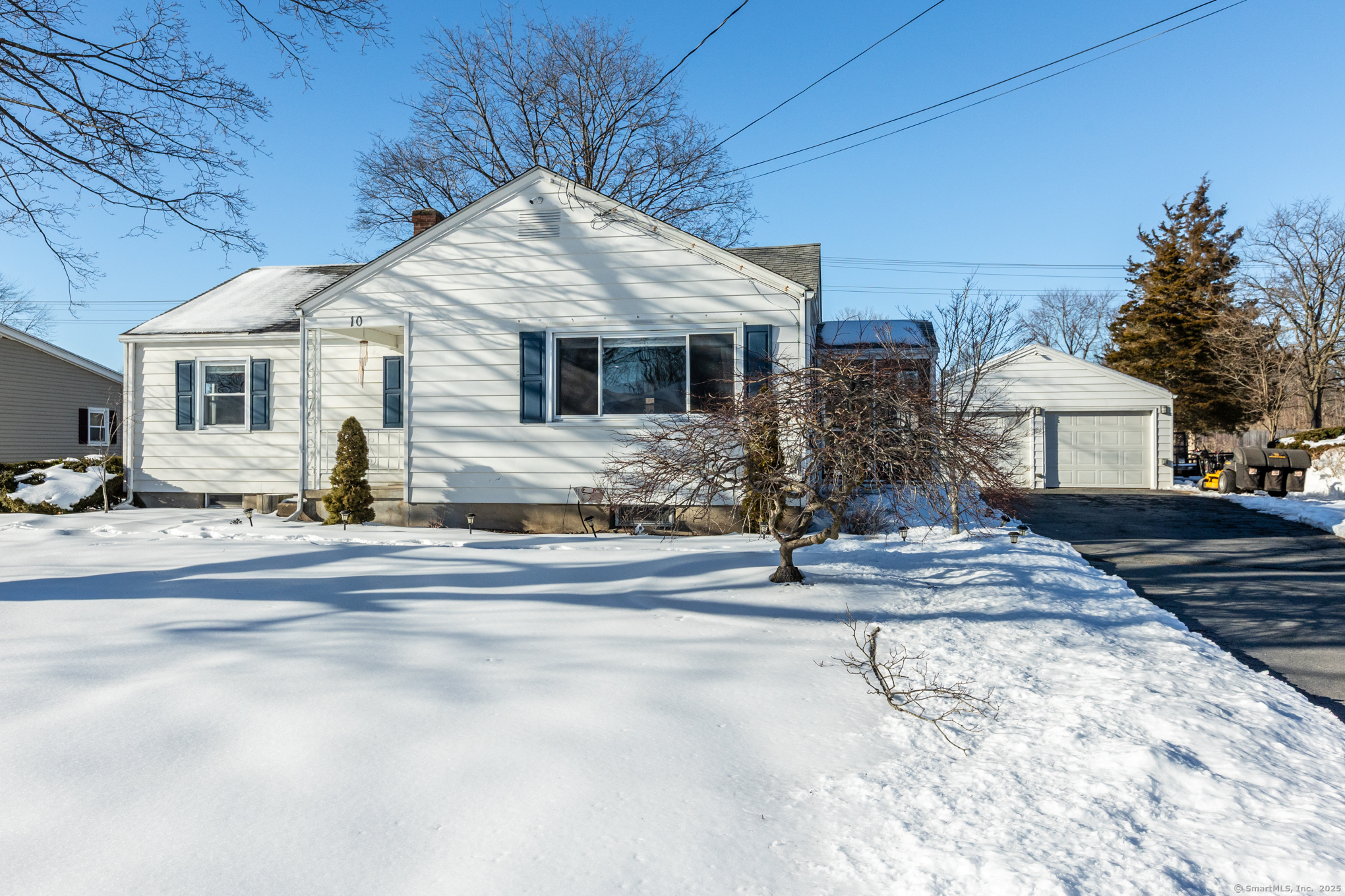 10 Autumn Drive, Windsor Locks, Connecticut image 3