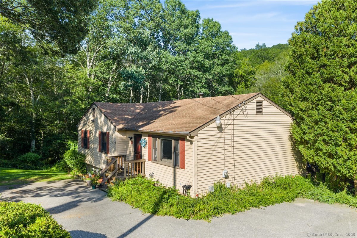 52 Singleton Road