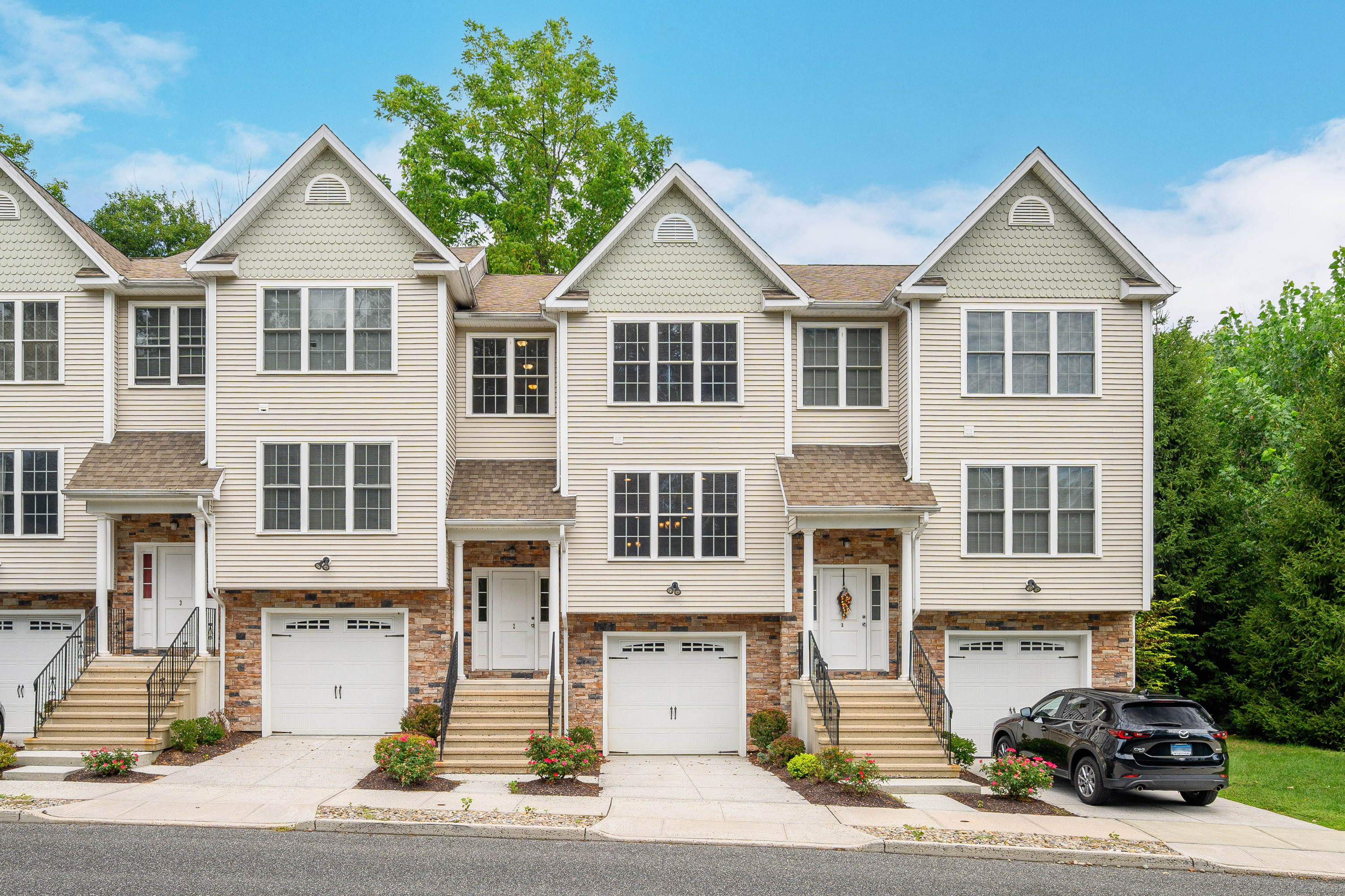 2 Oak Meadow Drive 102